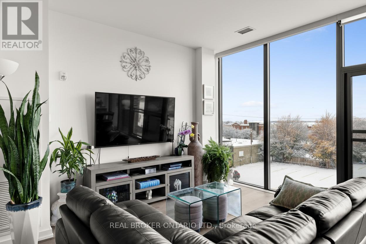 321 - 21 Matchedash Street S, Orillia, Ontario  L3V 4W4 - Photo 3 - S12699992