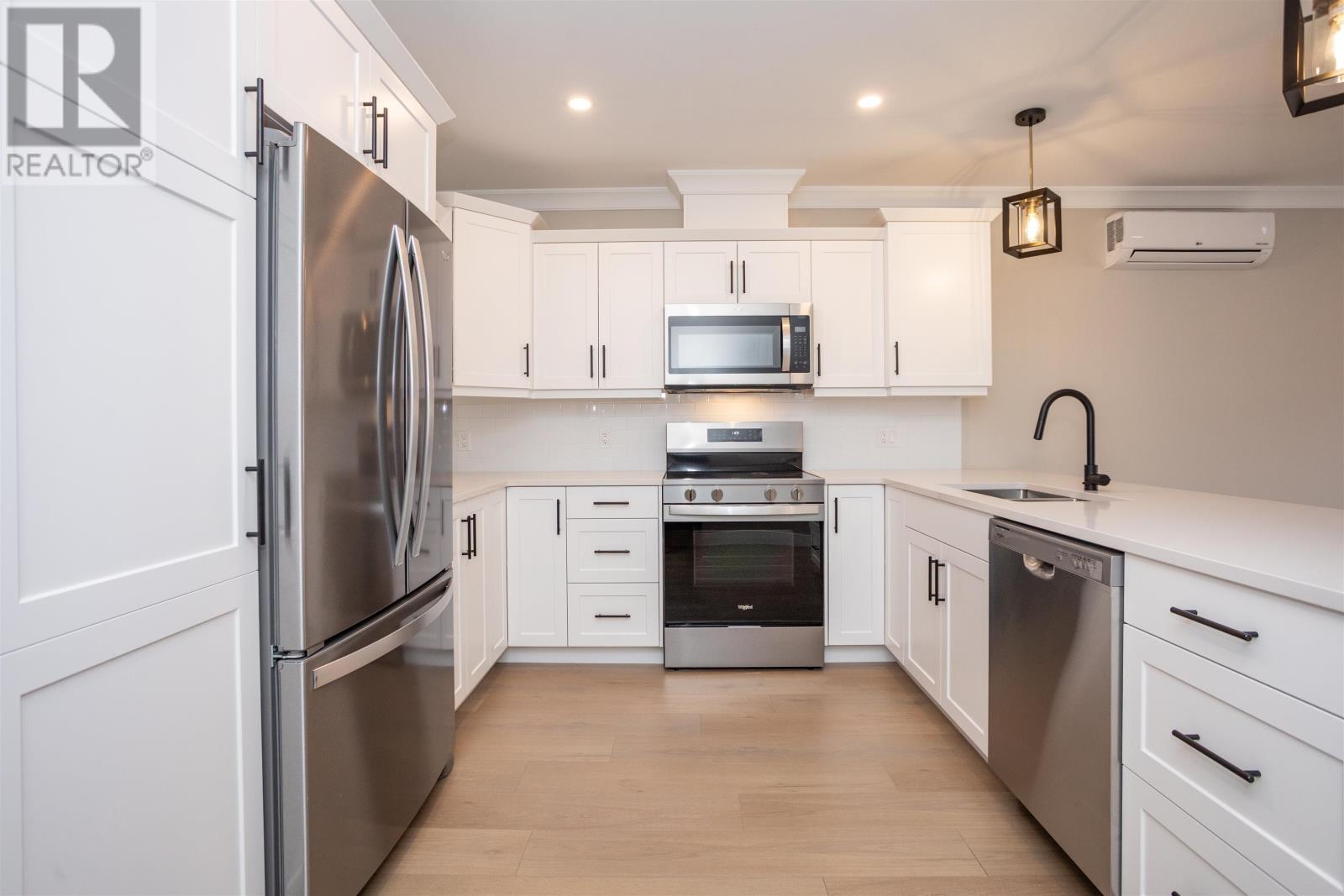 122 Smallwood Terrace, Stratford, Prince Edward Island  C1B 4L3 - Photo 7 - 202600873