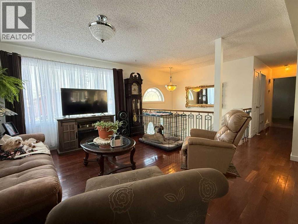 57 Hillside Crescent, Swan Hills, Alberta  T0G 2C0 - Photo 6 - A2279017