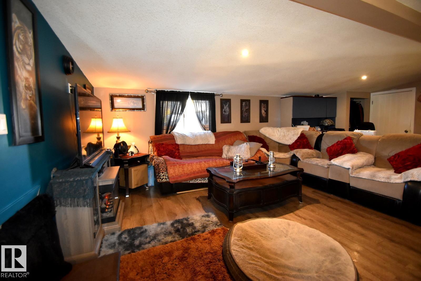 1259 Lake Vista Cr, Sherwood Park, Alberta  T8H 1K7 - Photo 4 - E4464525