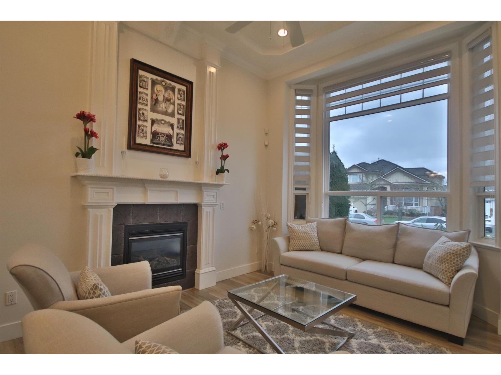 14486 74a Avenue, Surrey, British Columbia  V3S 0S3 - Photo 4 - R3079251