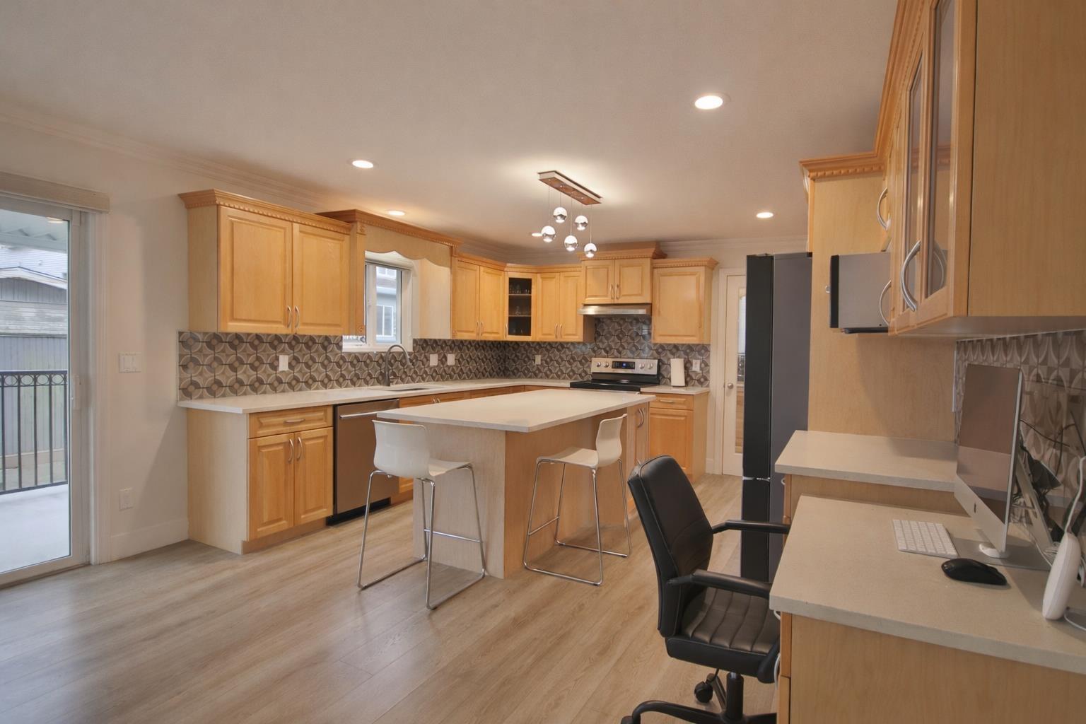 14486 74a Avenue, Surrey, British Columbia  V3S 0S3 - Photo 8 - R3079251