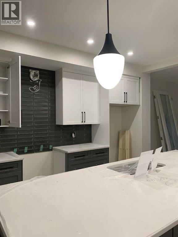 144 Crimson Ridge Place Nw, Calgary, Alberta  T3L 0K4 - Photo 5 - A2276822