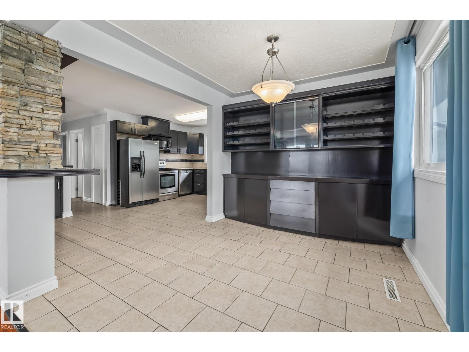 12903/12905 96 St Nw, Edmonton, Alberta  T5E 4B2 - Photo 10 - E4470162