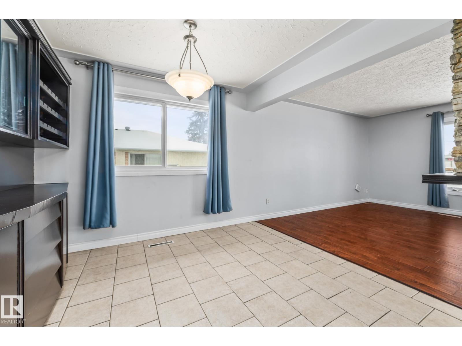 12903/12905 96 St Nw, Edmonton, Alberta  T5E 4B2 - Photo 11 - E4470162