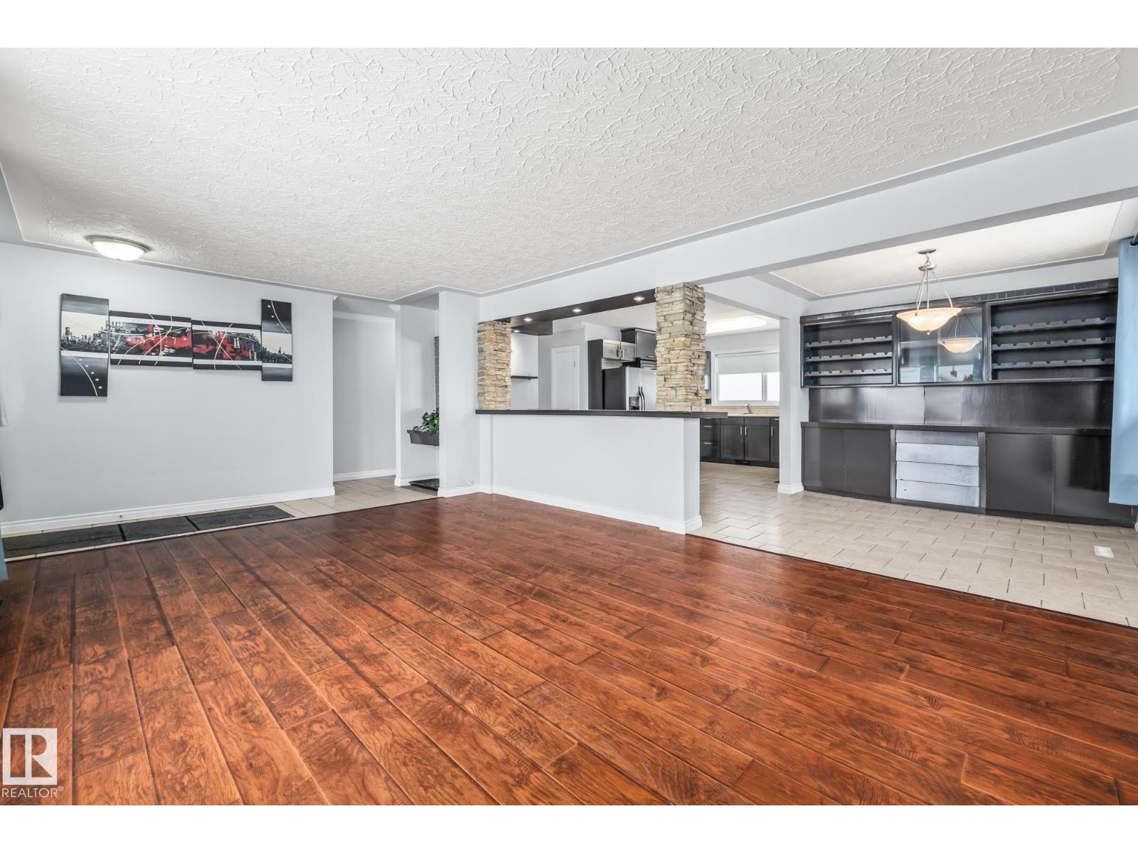 12903/12905 96 St Nw, Edmonton, Alberta  T5E 4B2 - Photo 8 - E4470162