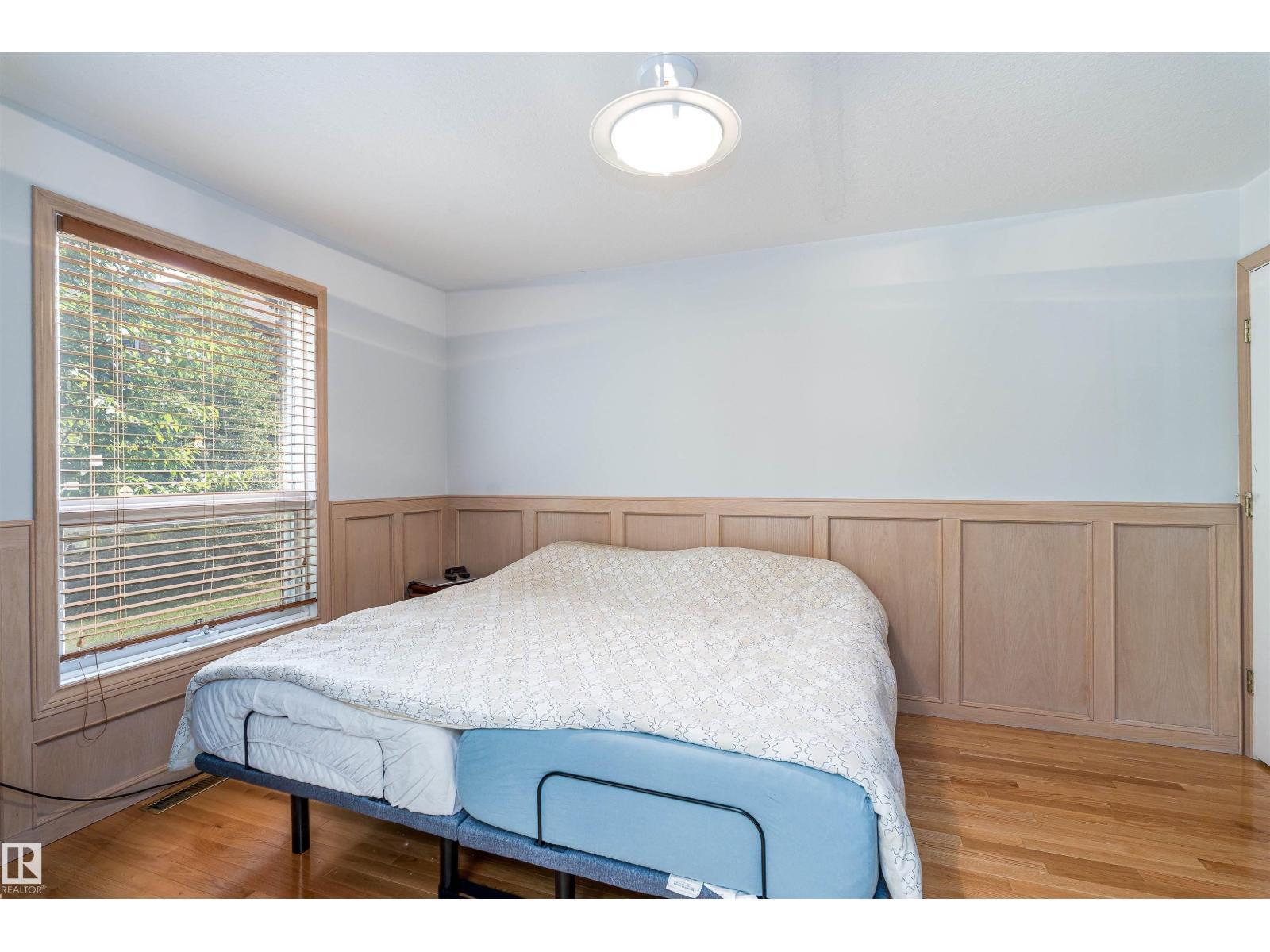 10812 5 Av Sw, Edmonton, Alberta  T6W 1A2 - Photo 19 - E4470163