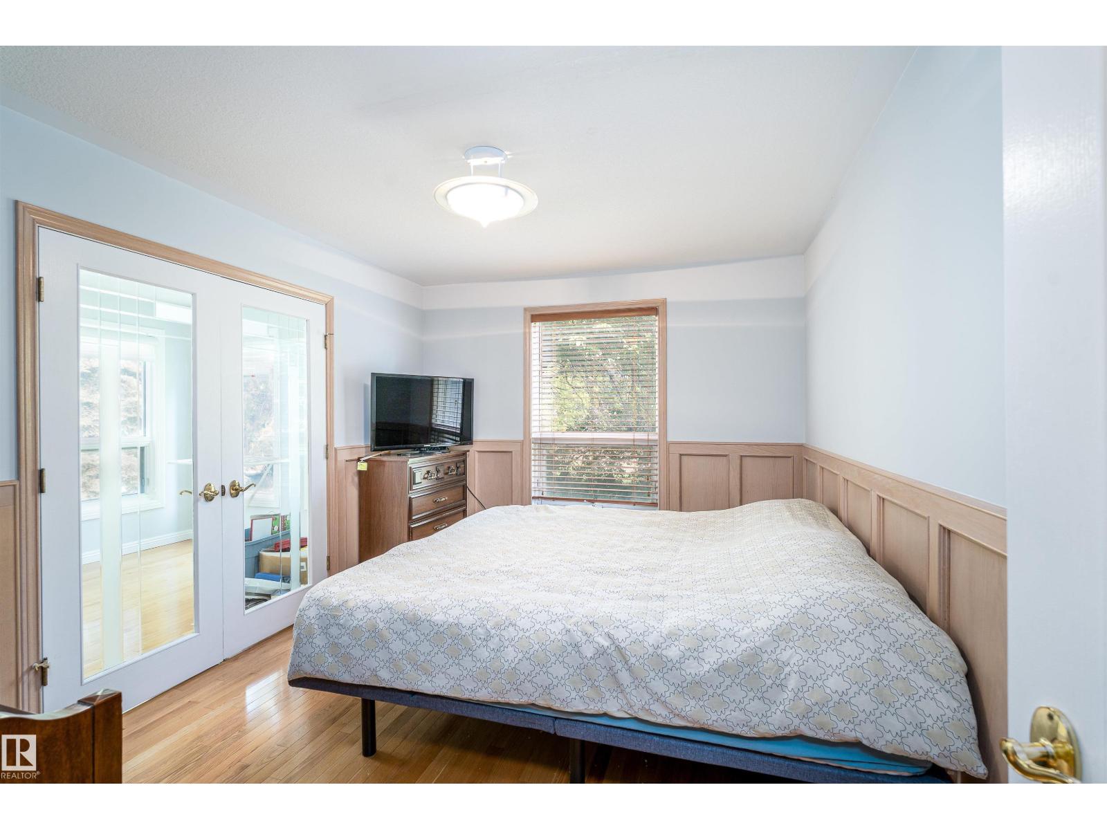 10812 5 Av Sw, Edmonton, Alberta  T6W 1A2 - Photo 20 - E4470163