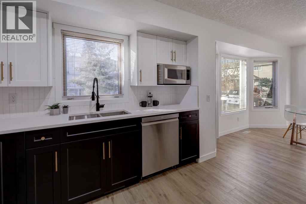 472 Killarney Glen Court Sw, Calgary, Alberta  T3E 7H4 - Photo 3 - A2278757