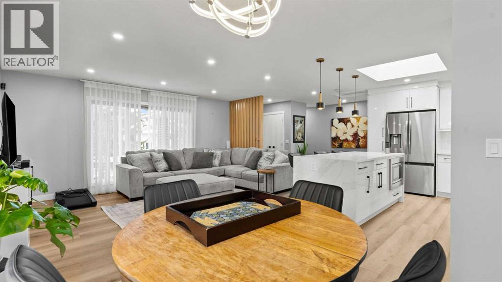 7036 Silverview Road Nw, Calgary, Alberta  T3B 3M1 - Photo 8 - A2278779