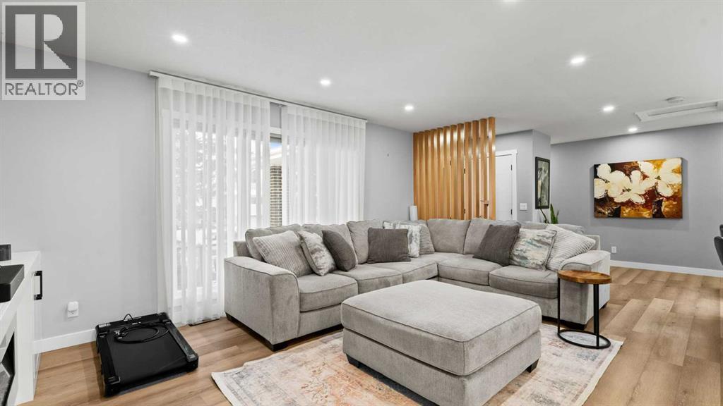 7036 Silverview Road Nw, Calgary, Alberta  T3B 3M1 - Photo 7 - A2278779