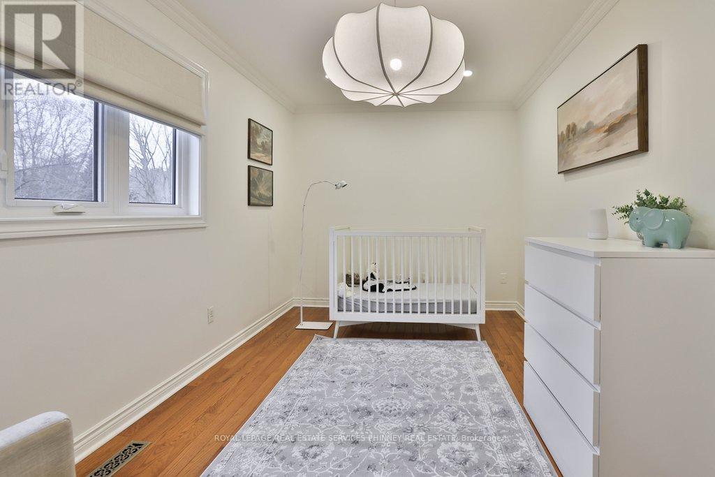 1863 Friar Tuck Court, Mississauga, Ontario  L5K 2L4 - Photo 22 - W12699938