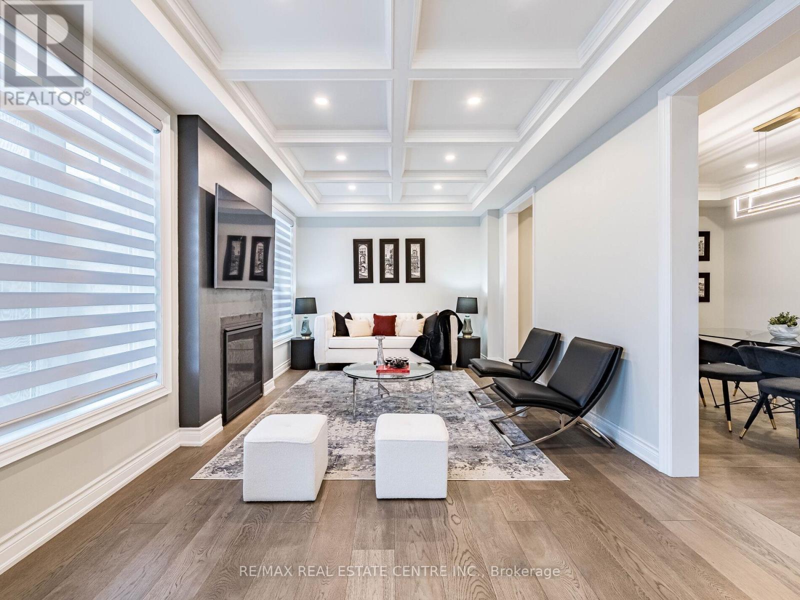 3253 Mintwood Circle, Oakville, Ontario  L6H 7C3 - Photo 20 - W12699948