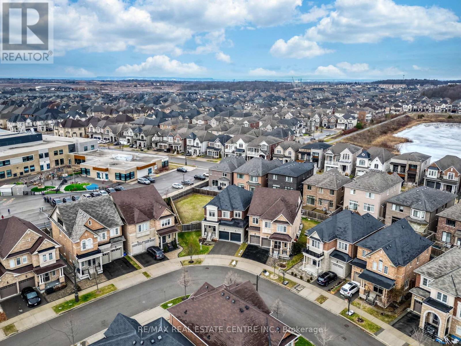 3253 Mintwood Circle, Oakville, Ontario  L6H 7C3 - Photo 47 - W12699948