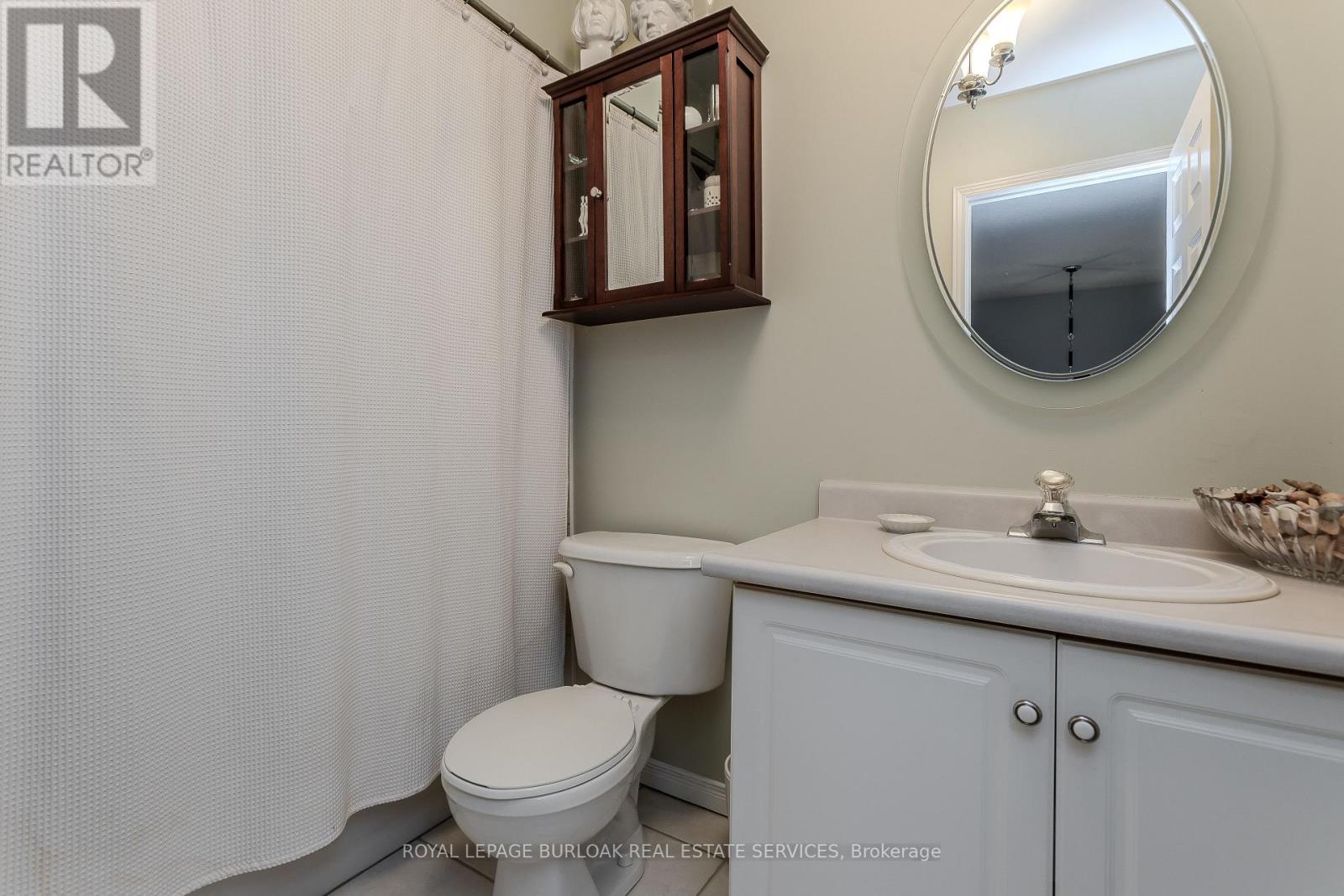 35 - 1283 Blanshard Drive, Burlington, Ontario  L7M 4T9 - Photo 23 - W12700012