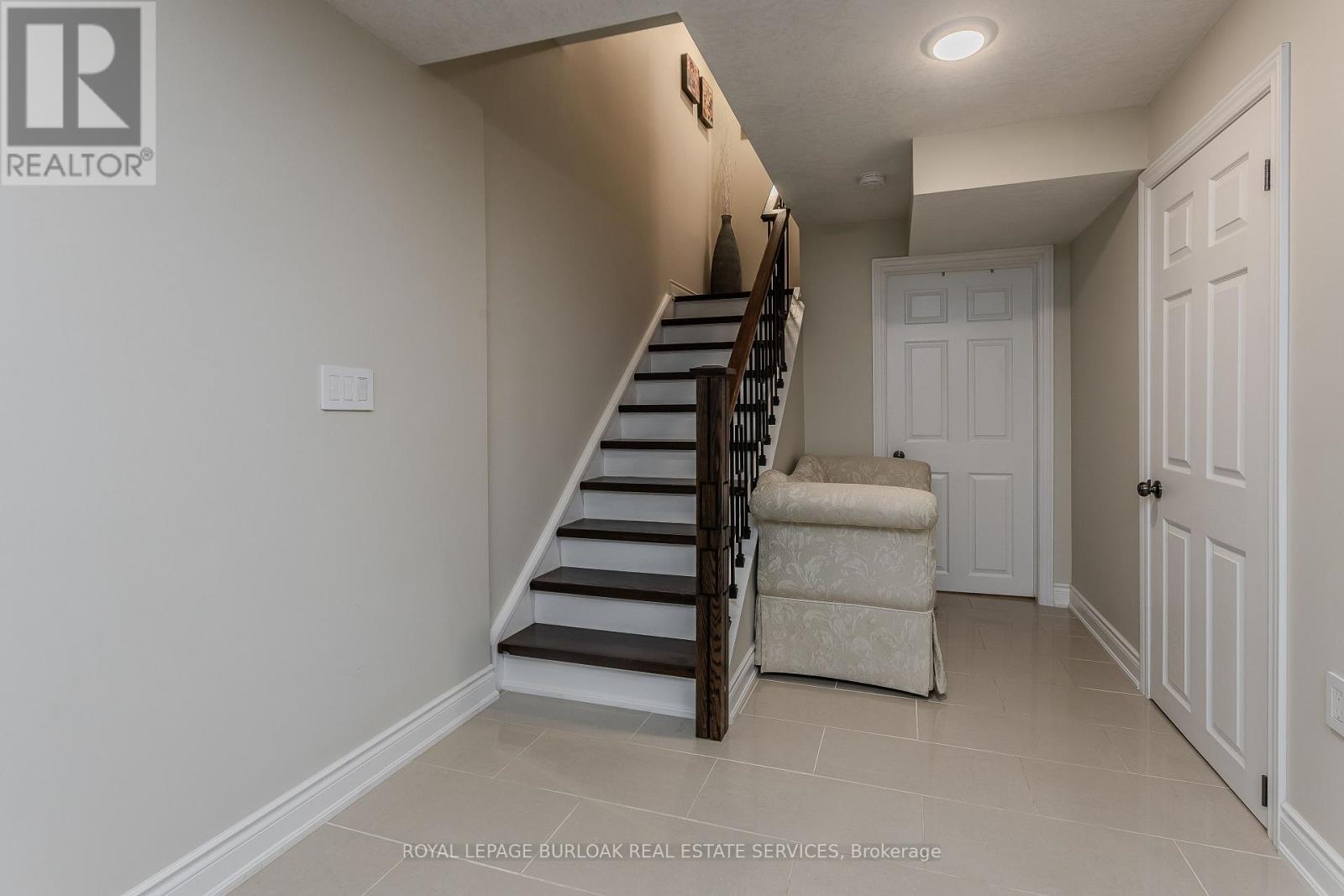 35 - 1283 Blanshard Drive, Burlington, Ontario  L7M 4T9 - Photo 24 - W12700012