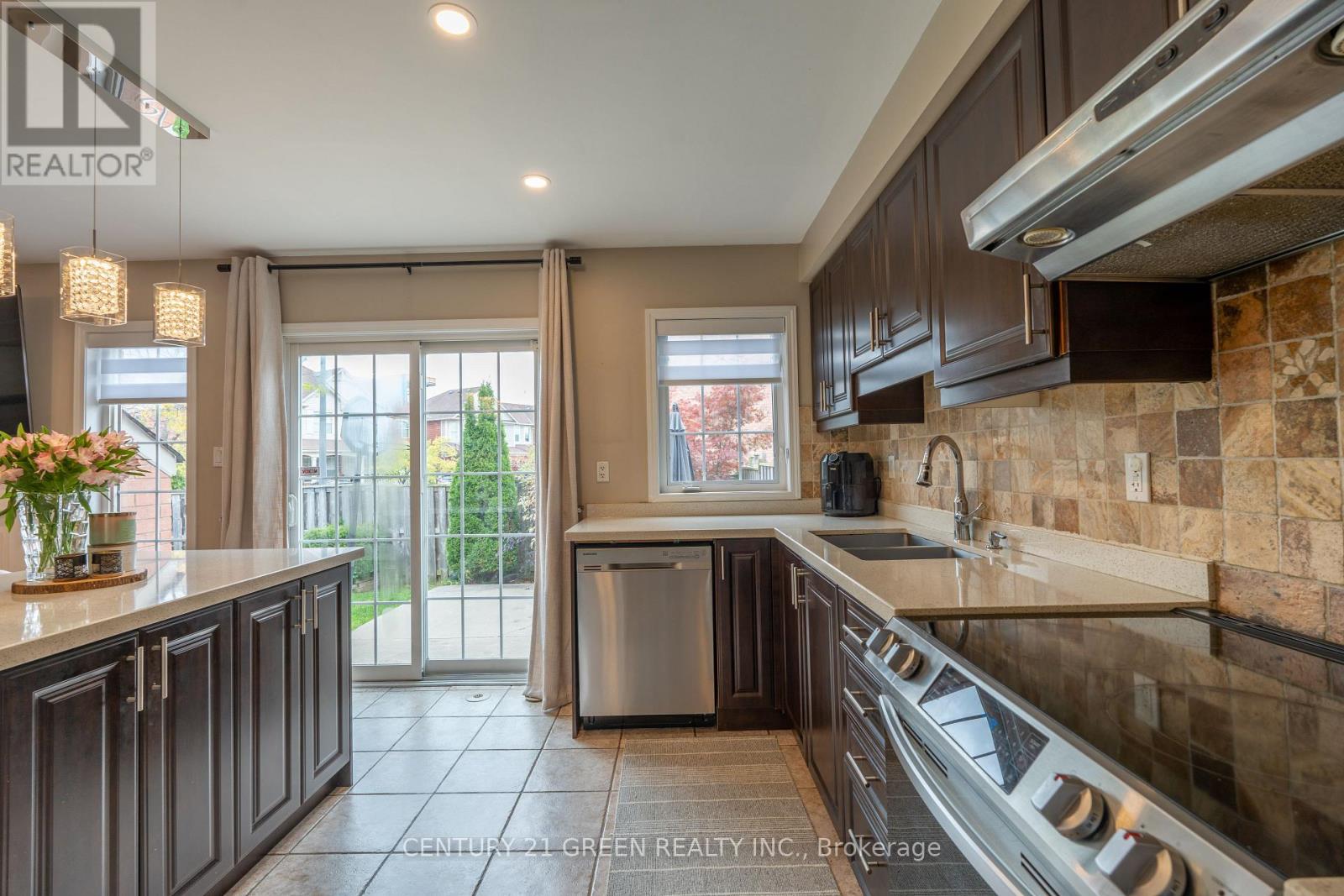 936 Hepburn Road, Milton, Ontario  L9T 0L6 - Photo 29 - W12700028