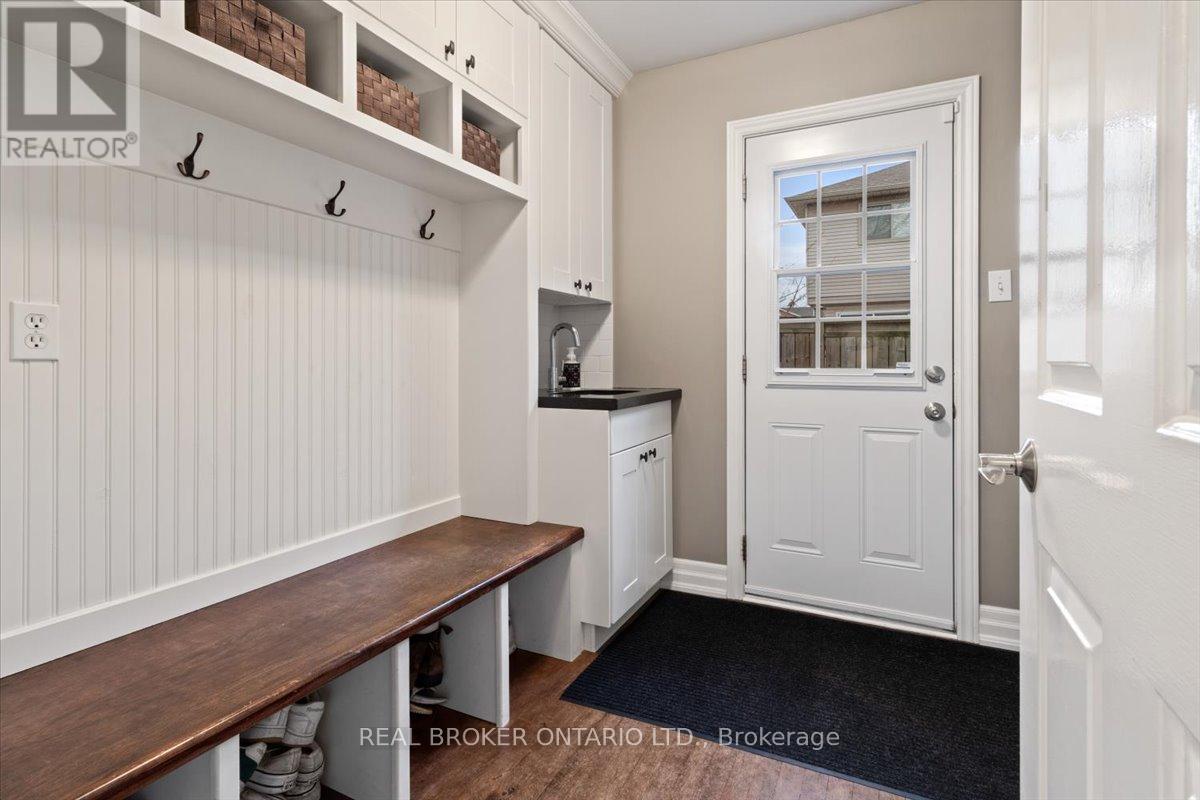 3182 Tania Crescent, Burlington, Ontario  L7M 3M7 - Photo 15 - W12700030