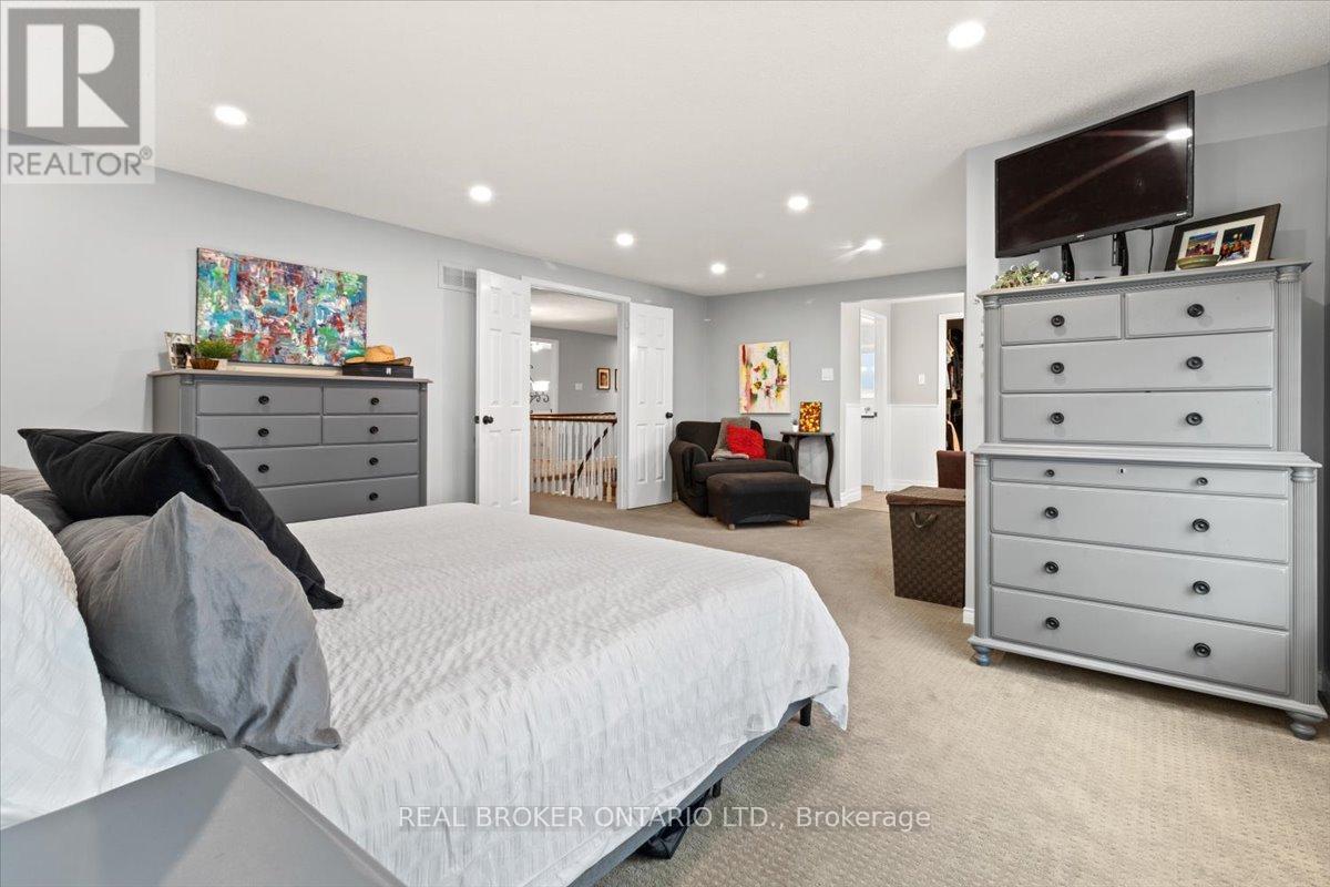 3182 Tania Crescent, Burlington, Ontario  L7M 3M7 - Photo 26 - W12700030