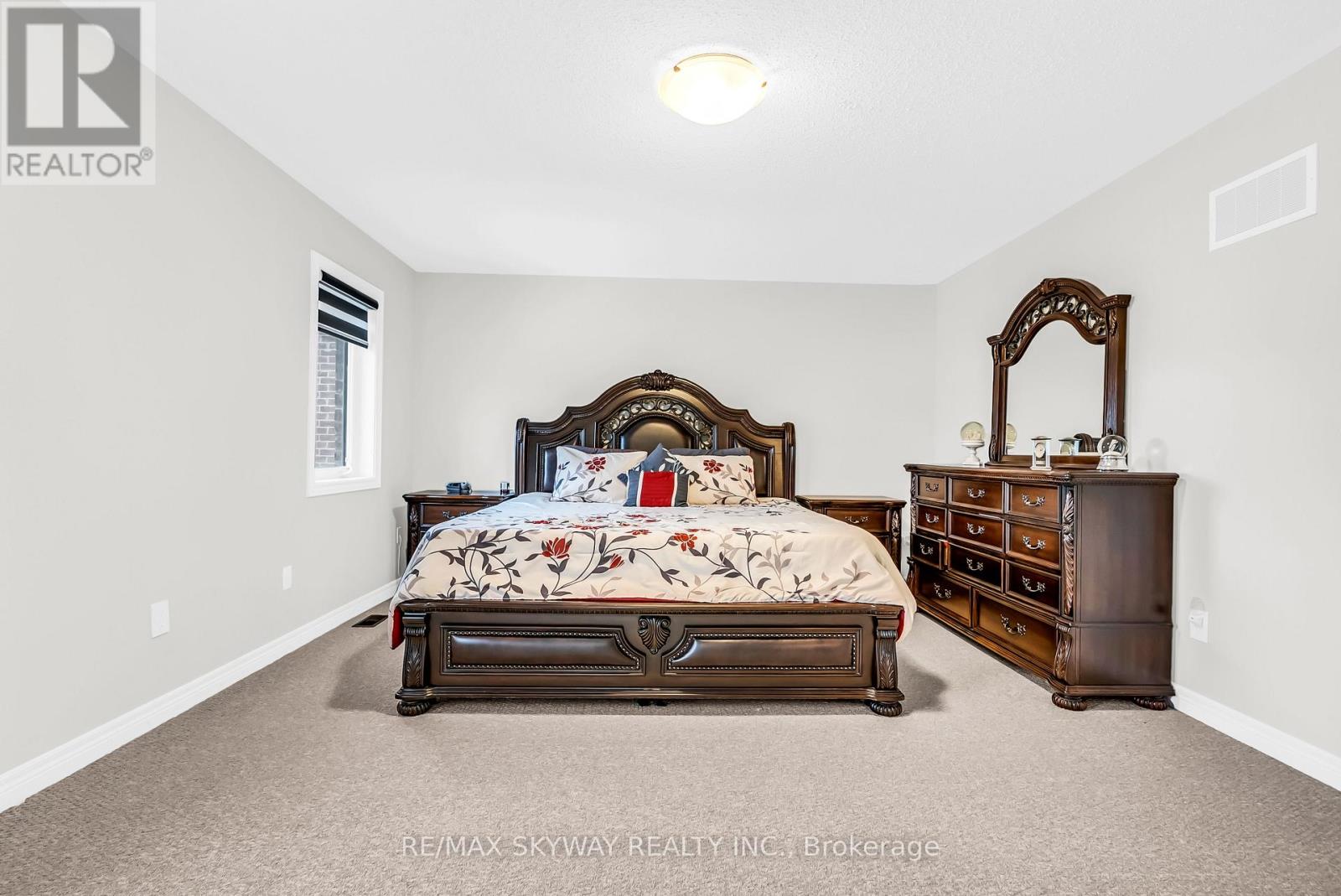 46 Ash Hill Avenue, Caledon, Ontario  L7C 4H8 - Photo 27 - W12700062