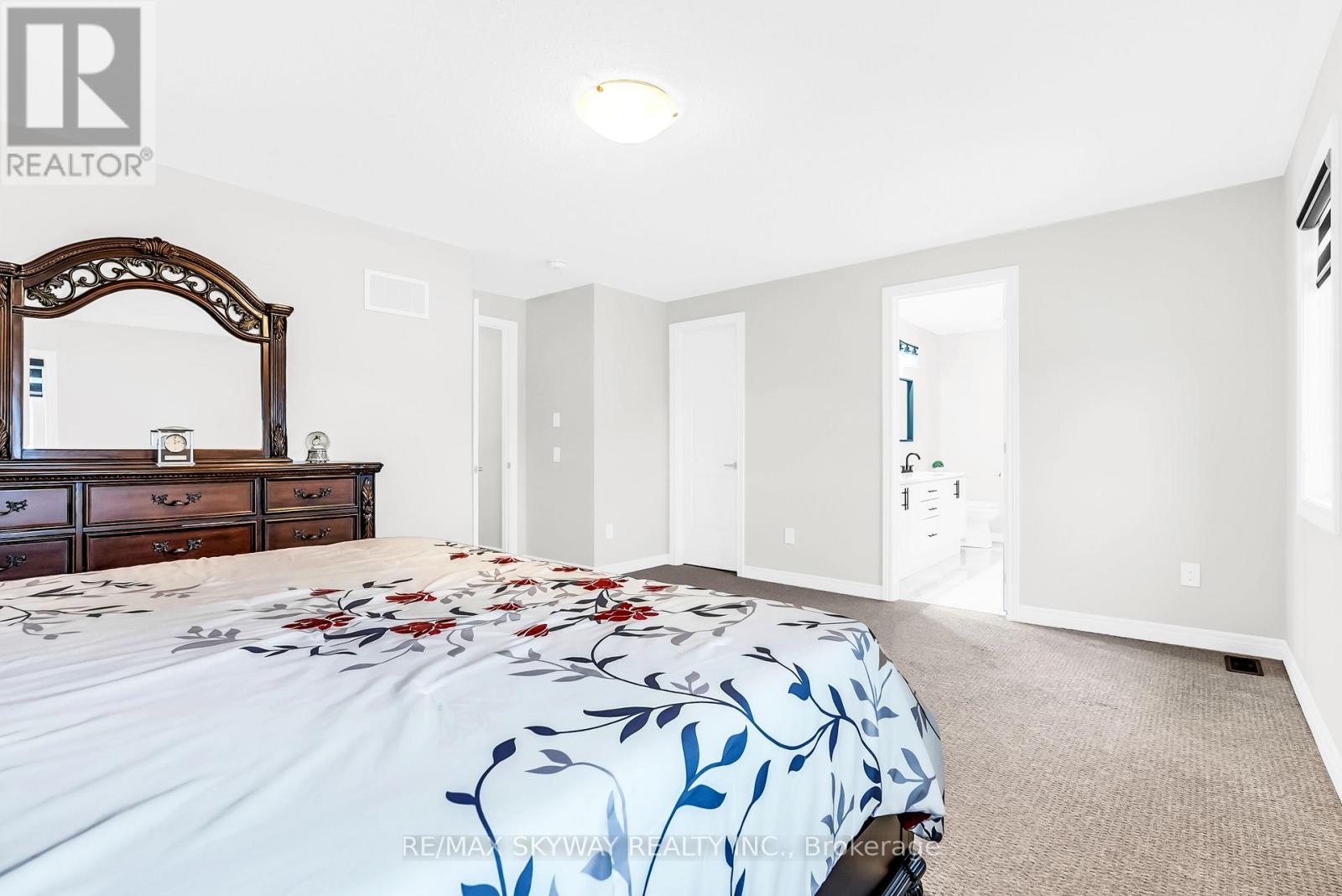 46 Ash Hill Avenue, Caledon, Ontario  L7C 4H8 - Photo 28 - W12700062