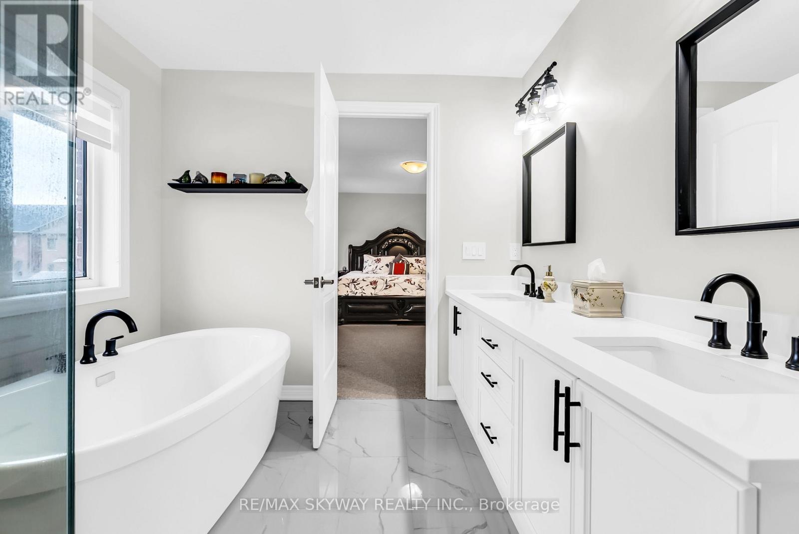 46 Ash Hill Avenue, Caledon, Ontario  L7C 4H8 - Photo 30 - W12700062