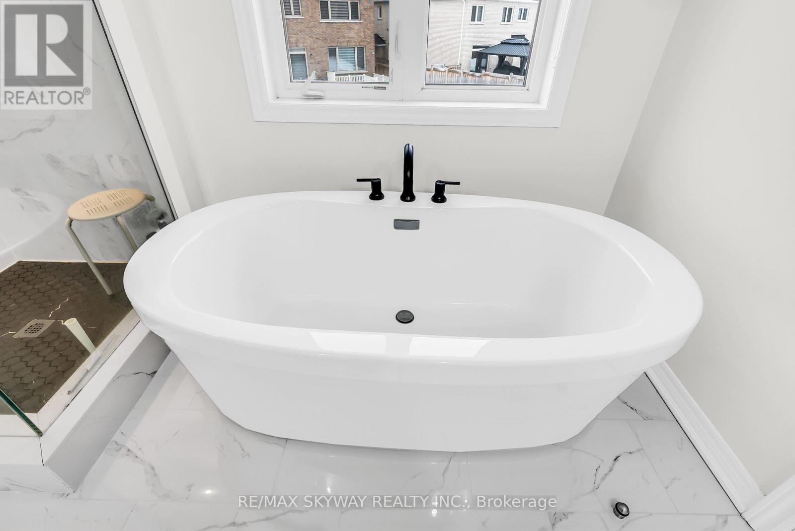 46 Ash Hill Avenue, Caledon, Ontario  L7C 4H8 - Photo 31 - W12700062