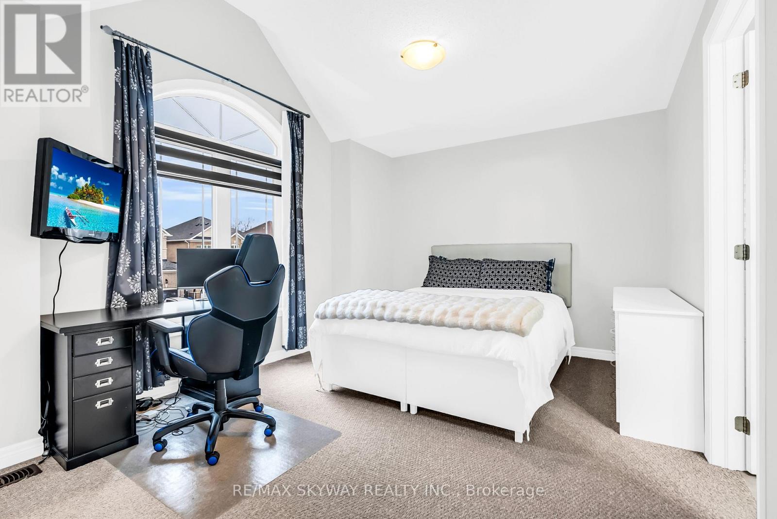 46 Ash Hill Avenue, Caledon, Ontario  L7C 4H8 - Photo 34 - W12700062