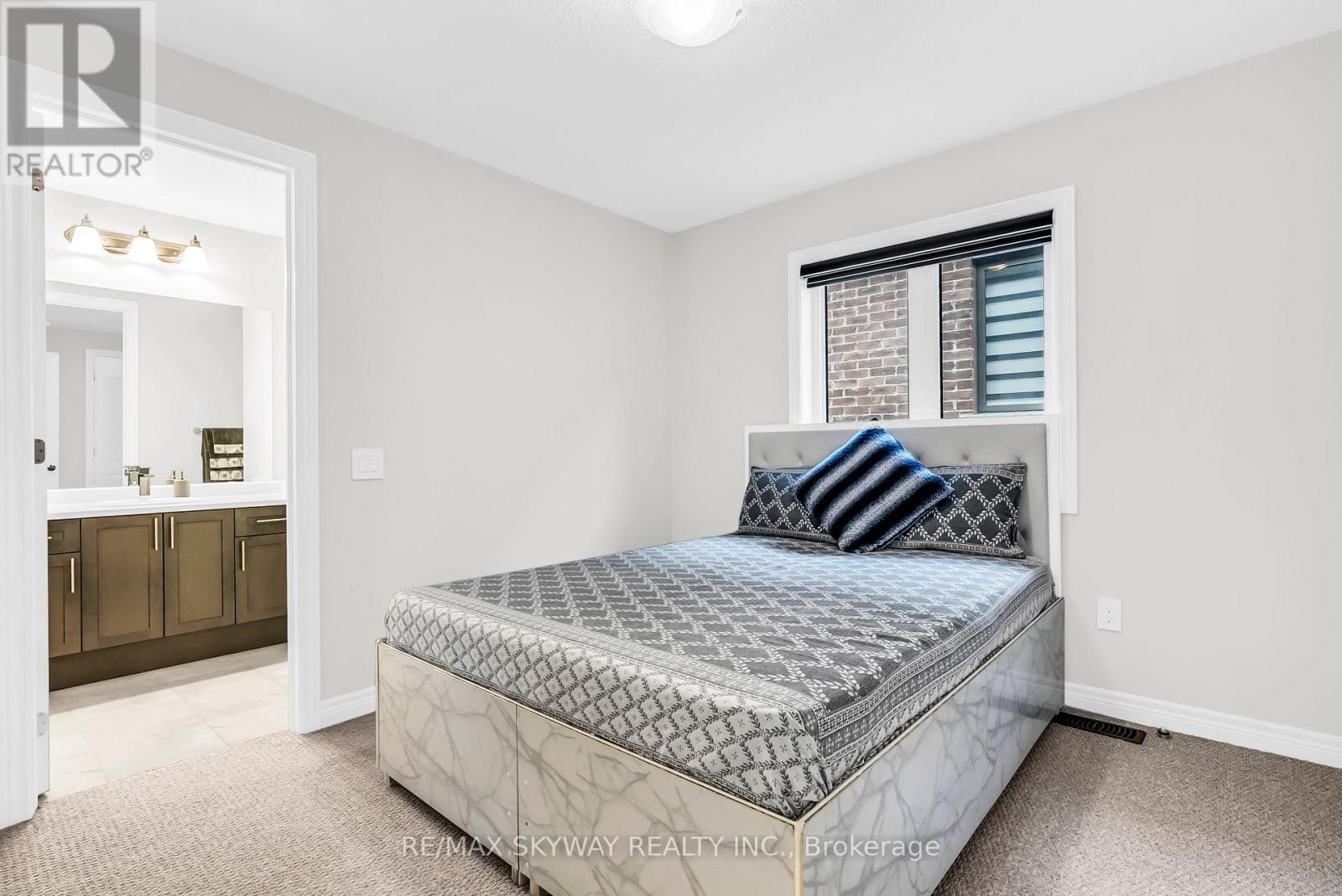 46 Ash Hill Avenue, Caledon, Ontario  L7C 4H8 - Photo 36 - W12700062