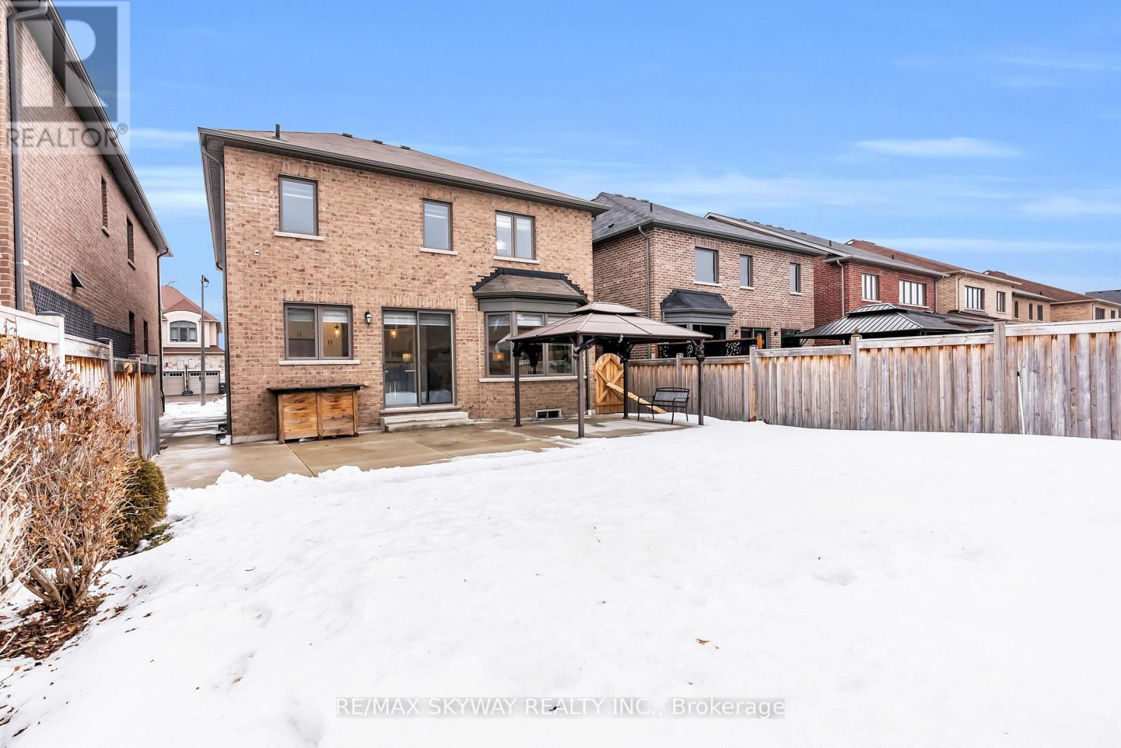 46 Ash Hill Avenue, Caledon, Ontario  L7C 4H8 - Photo 48 - W12700062