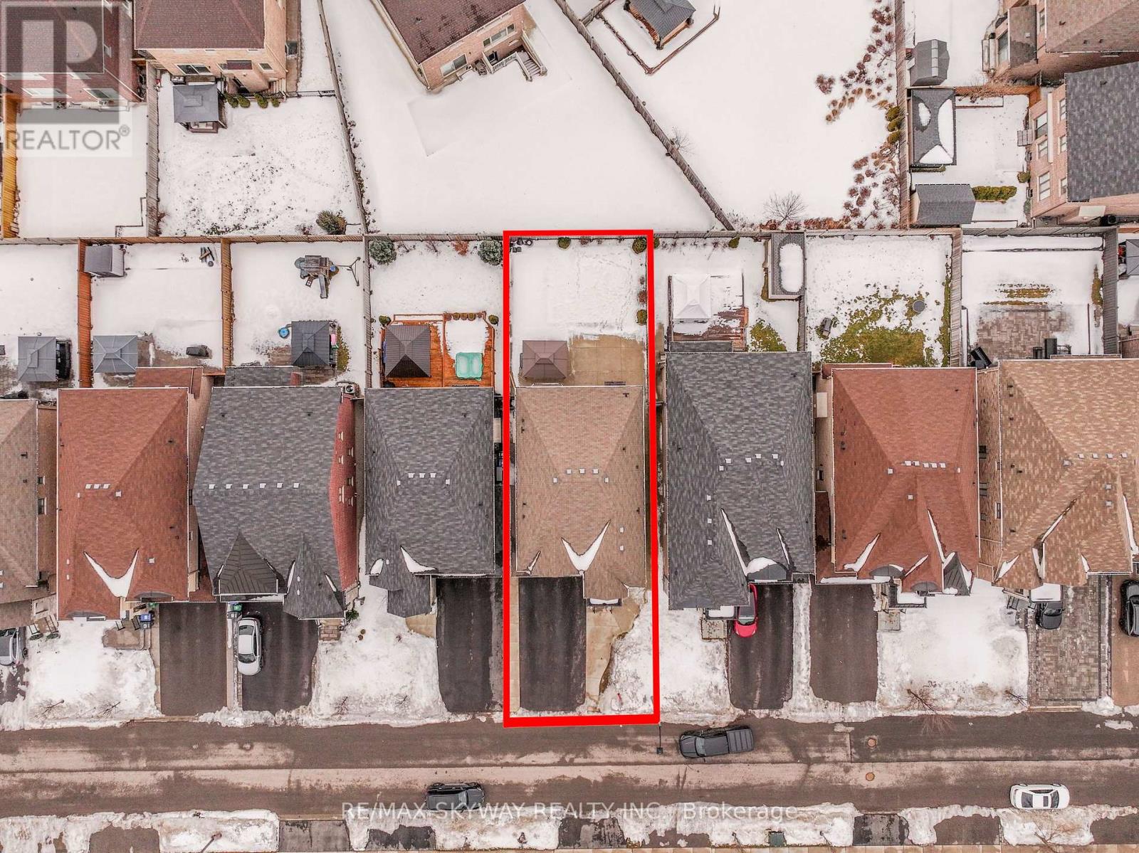 46 Ash Hill Avenue, Caledon, Ontario  L7C 4H8 - Photo 5 - W12700062