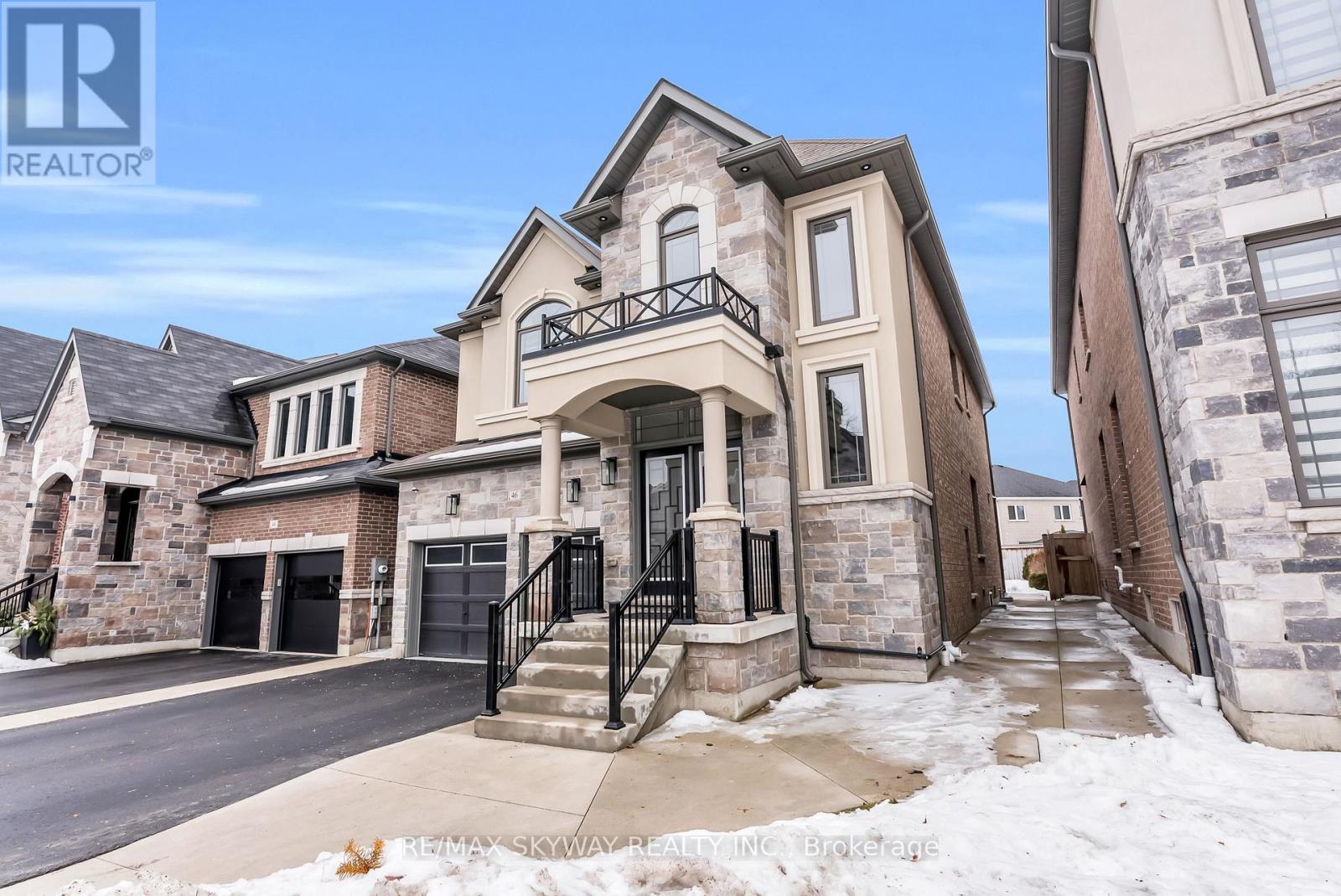 46 Ash Hill Avenue, Caledon, Ontario  L7C 4H8 - Photo 7 - W12700062