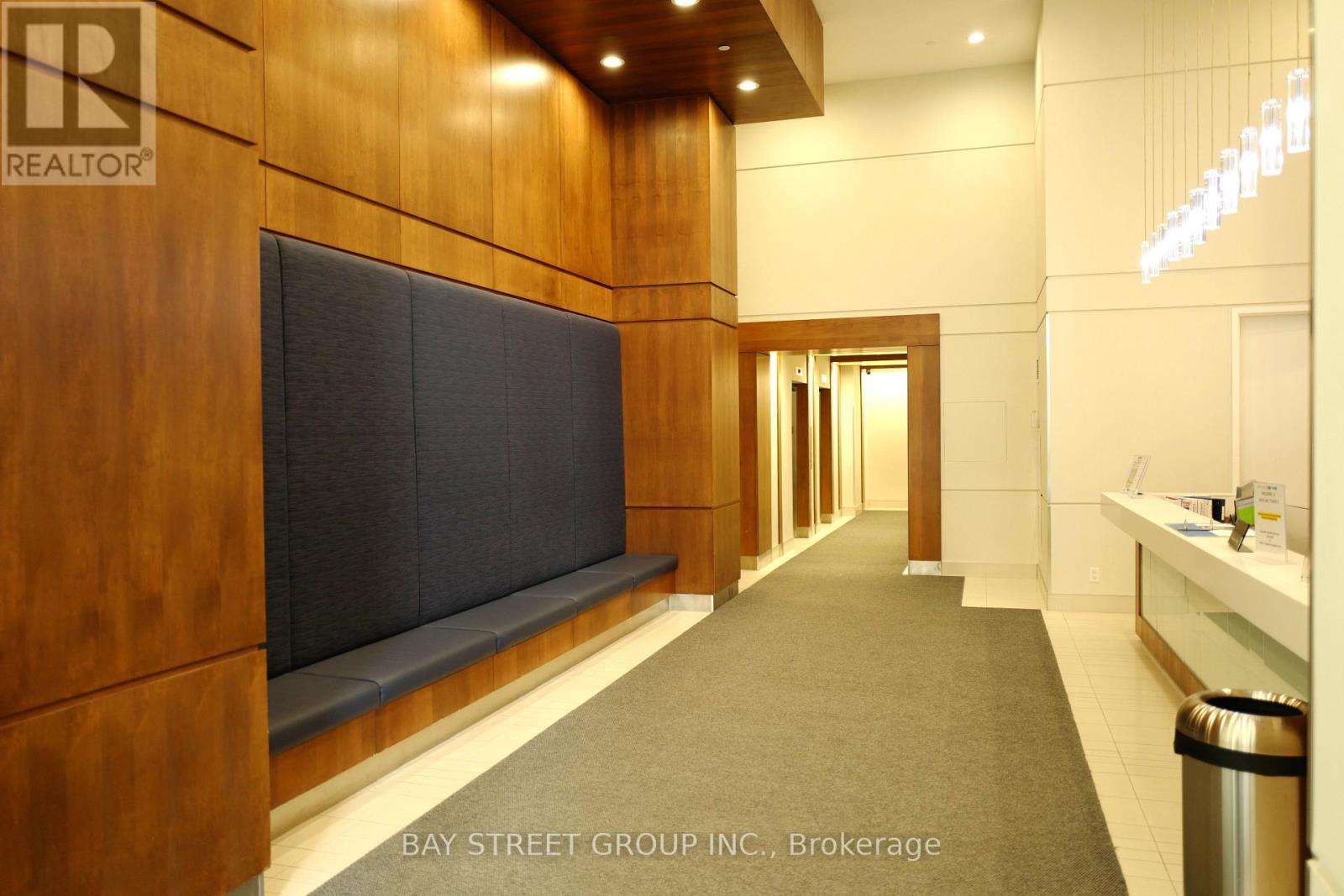 718 - 2200 Lakeshore Boulevard W, Toronto, Ontario  M8V 1A4 - Photo 2 - W12700108