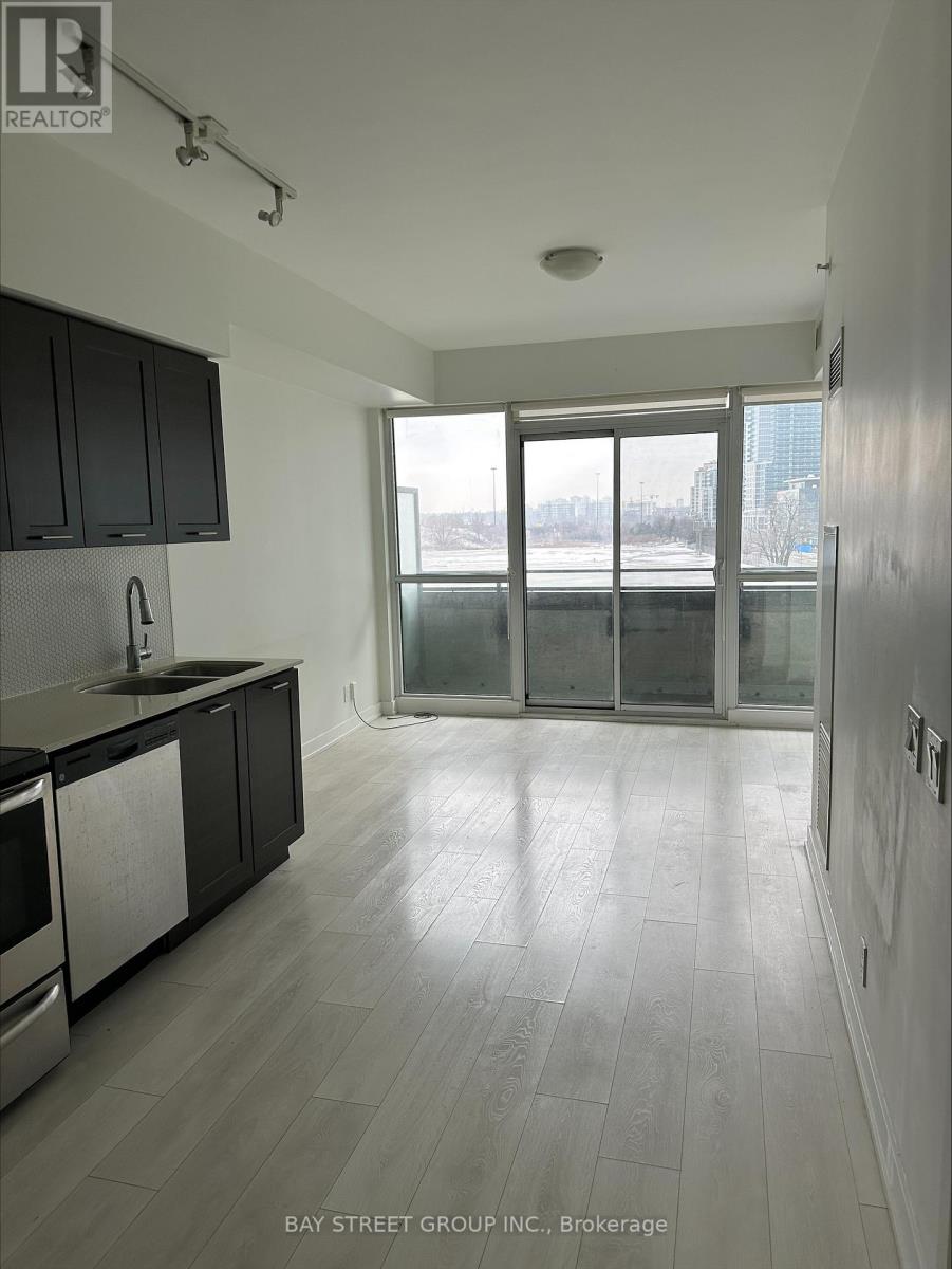 718 - 2200 Lakeshore Boulevard W, Toronto, Ontario  M8V 1A4 - Photo 4 - W12700108