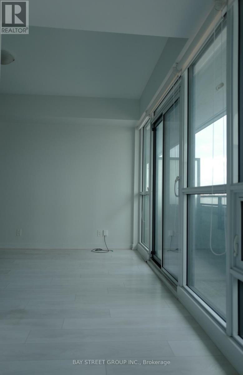 718 - 2200 Lakeshore Boulevard W, Toronto, Ontario  M8V 1A4 - Photo 7 - W12700108