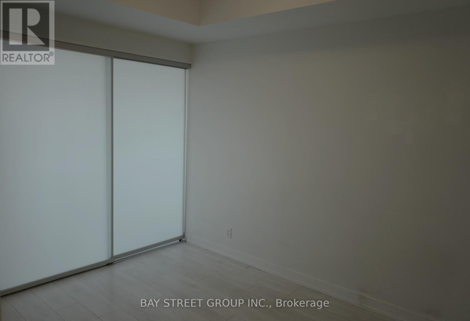 718 - 2200 Lakeshore Boulevard W, Toronto, Ontario  M8V 1A4 - Photo 8 - W12700108