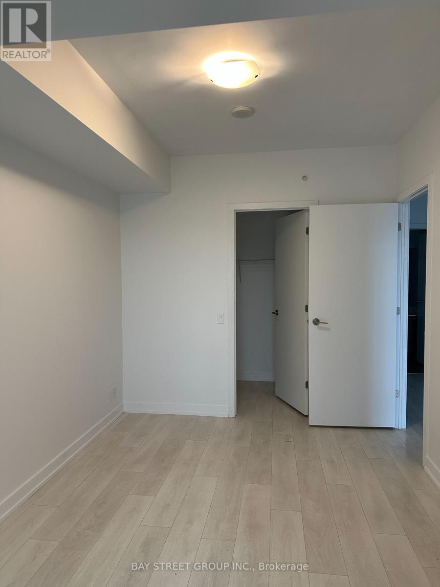 718 - 2200 Lakeshore Boulevard W, Toronto, Ontario  M8V 1A4 - Photo 9 - W12700108