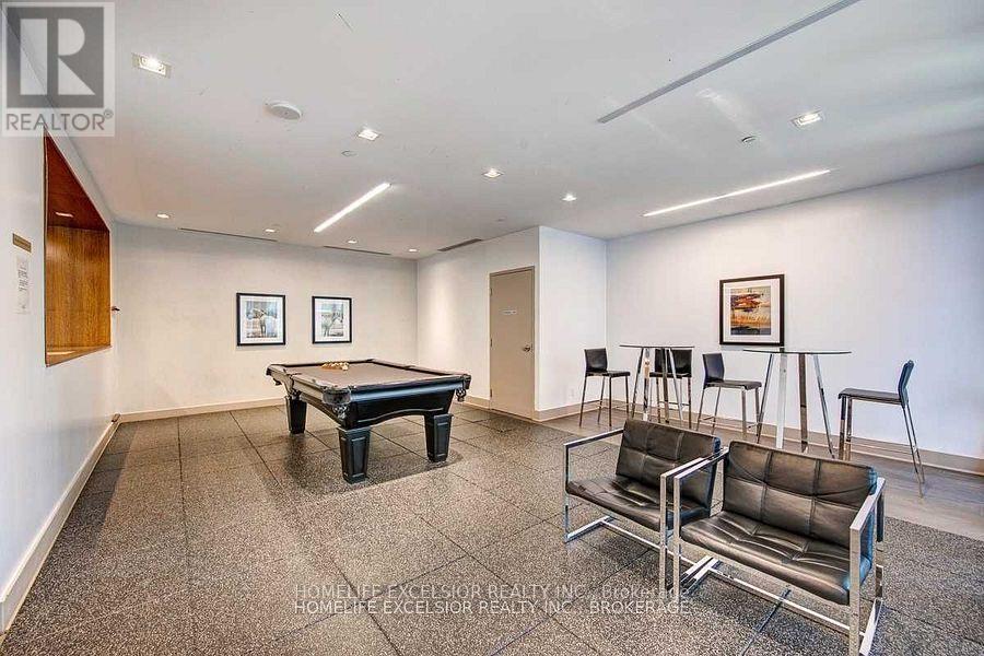 2409 - 75 Eglinton Avenue W, Mississauga, Ontario  L5R 1B2 - Photo 19 - W12700112