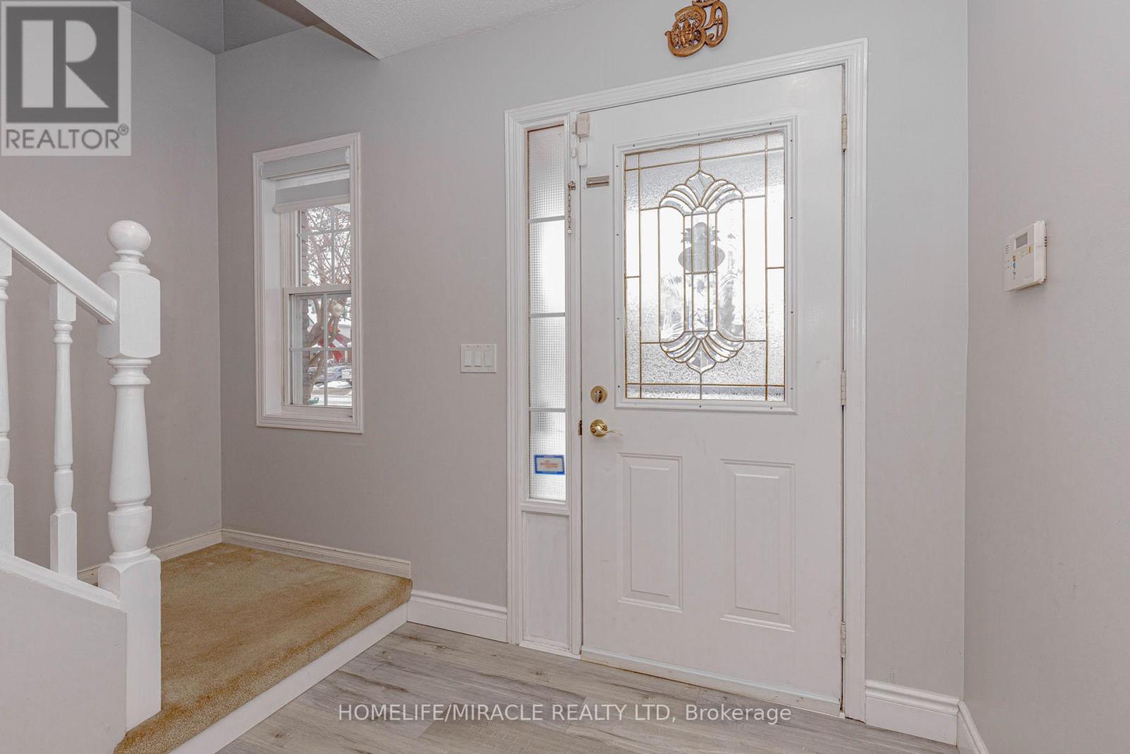 128 Karalee Crescent, Cambridge, Ontario  N3C 4H4 - Photo 4 - X12699916