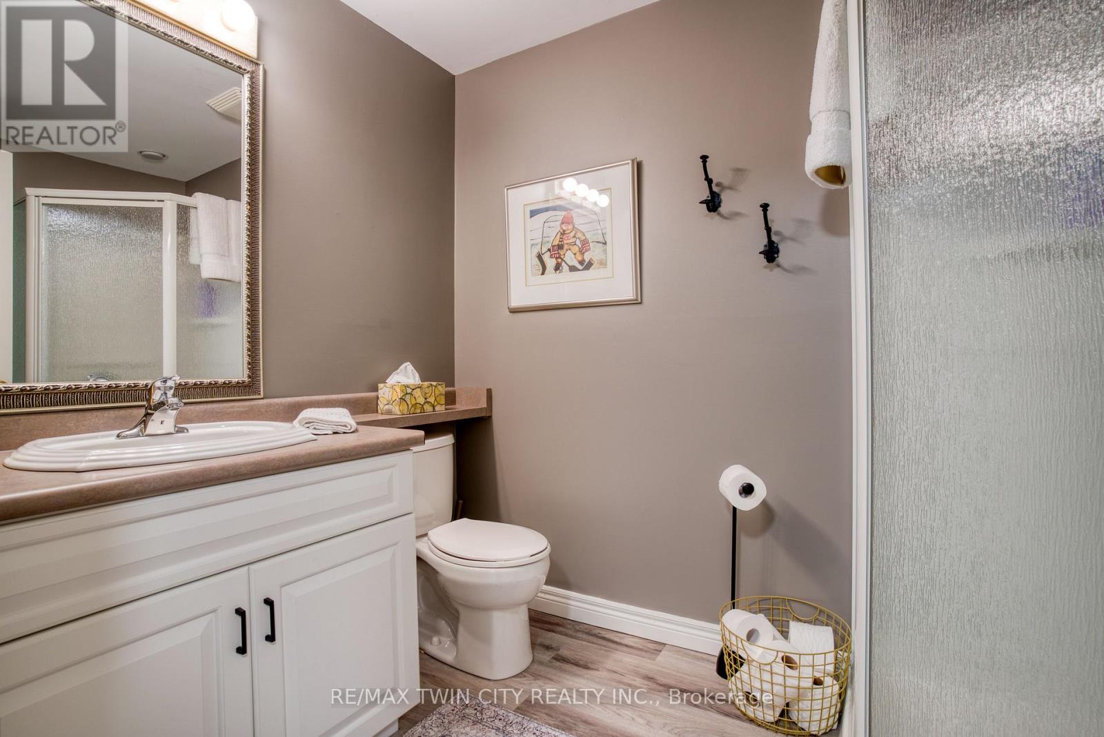 16 - 184 Roxton Drive, Waterloo, Ontario  N2T 1N8 - Photo 38 - X12699932