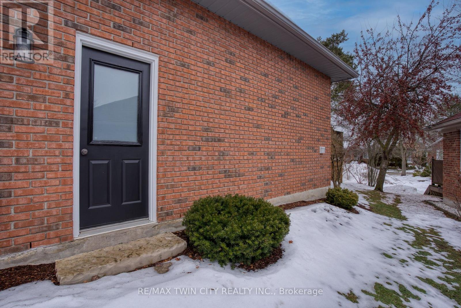 16 - 184 Roxton Drive, Waterloo, Ontario  N2T 1N8 - Photo 50 - X12699932