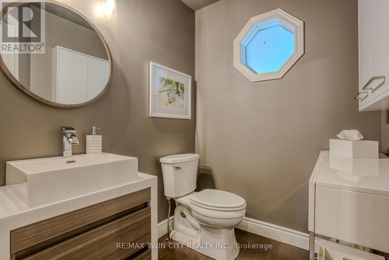 16 - 184 Roxton Drive, Waterloo, Ontario  N2T 1N8 - Photo 6 - X12699932