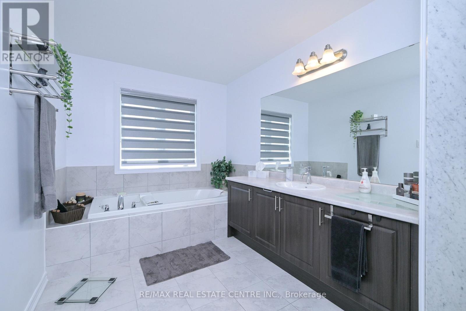 166 Seeley Avenue, Southgate, Ontario  N0C 1B0 - Photo 15 - X12699994