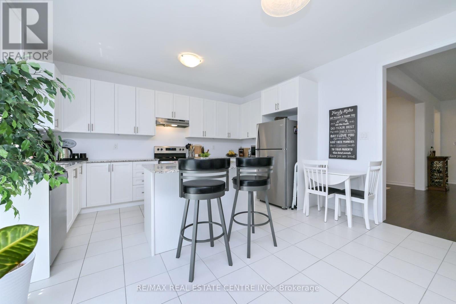 166 Seeley Avenue, Southgate, Ontario  N0C 1B0 - Photo 8 - X12699994