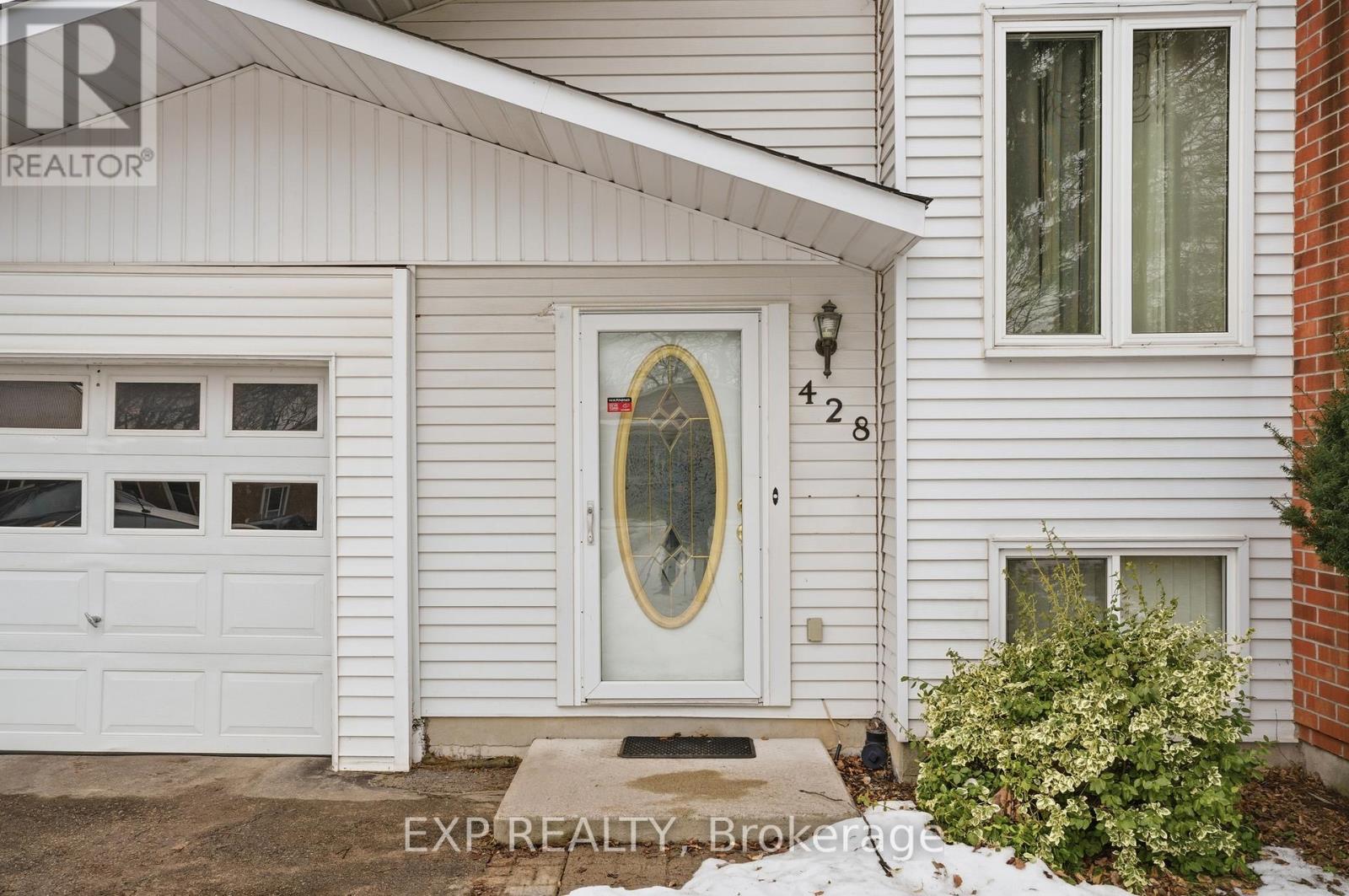 428 Dayna Crescent, Waterloo, Ontario  N2K 3K7 - Photo 5 - X12700000