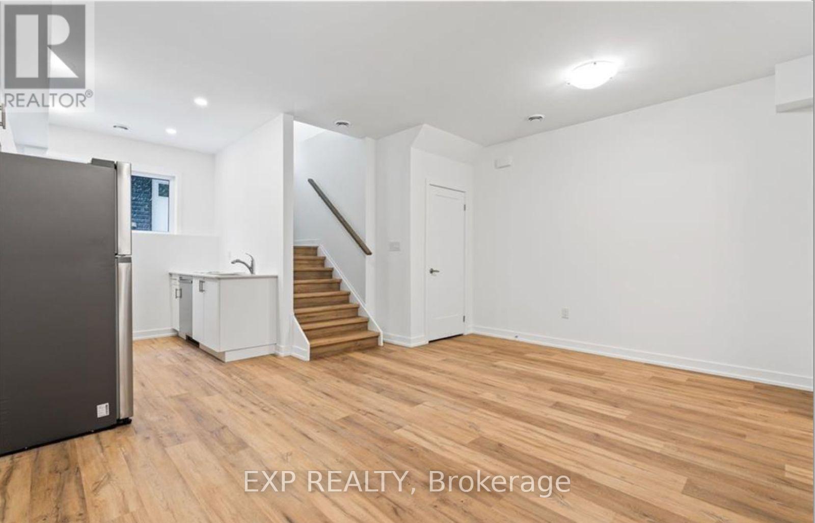 314 - 781 Clare Avenue, Welland, Ontario  L3C 0K1 - Photo 11 - X12700010