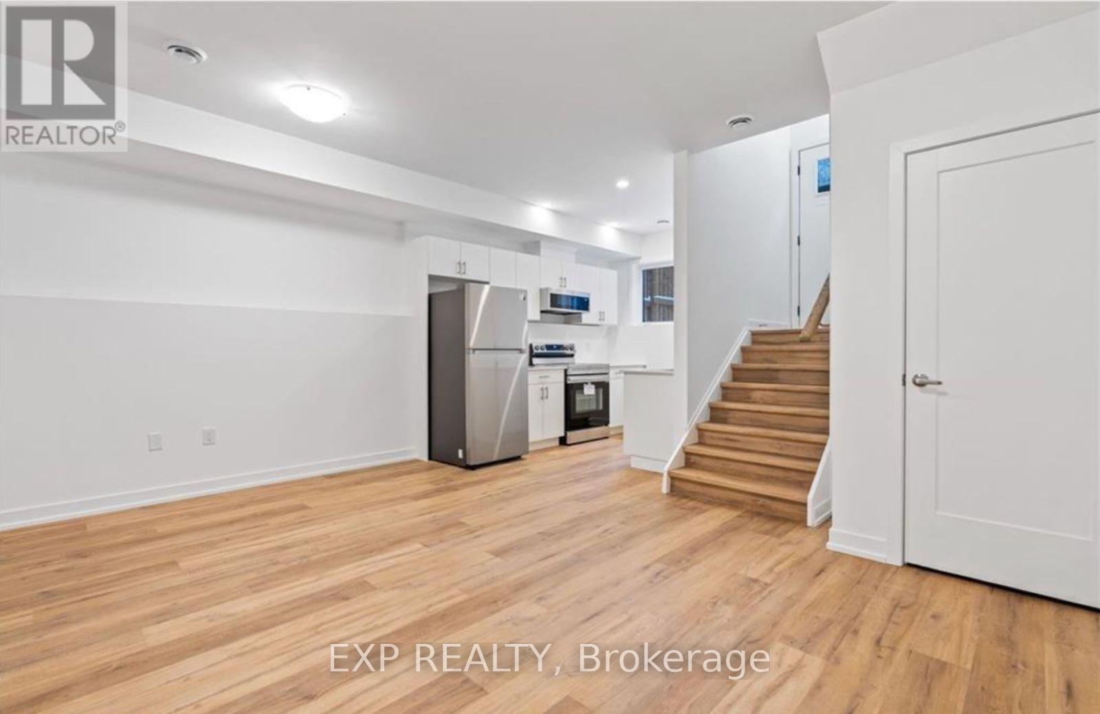 314 - 781 Clare Avenue, Welland, Ontario  L3C 0K1 - Photo 3 - X12700010