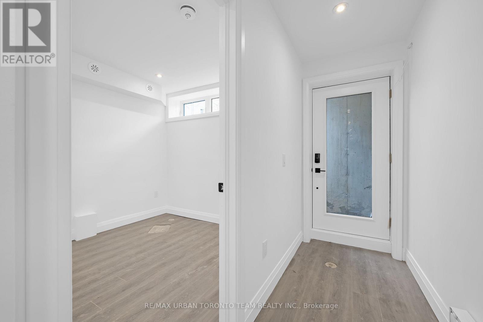 Lower - 474 Montrose Avenue, Toronto, Ontario  M6G 3H1 - Photo 4 - C12590688