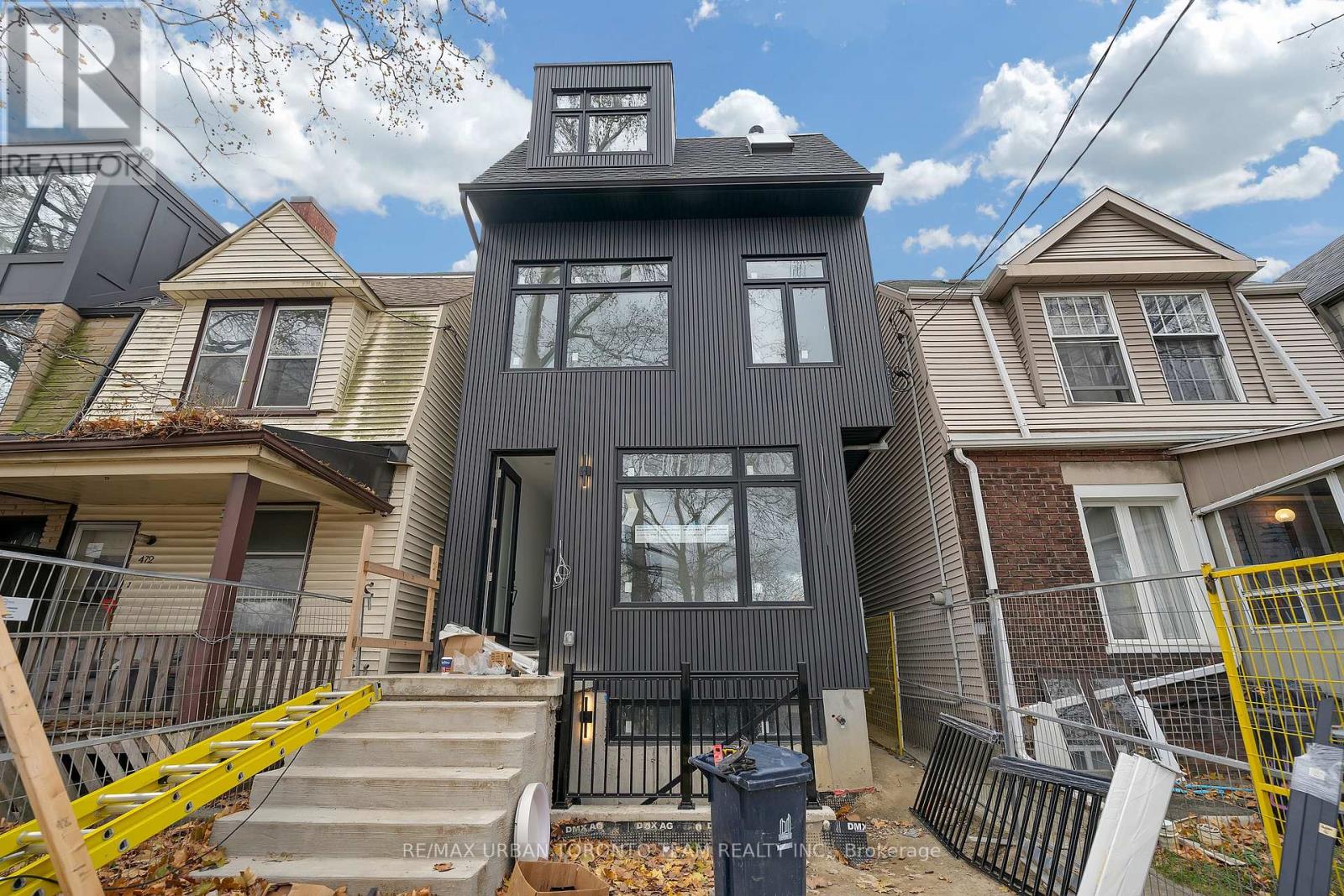 Lower - 474 Montrose Avenue, Toronto, Ontario  M6G 3H1 - Photo 2 - C12590688