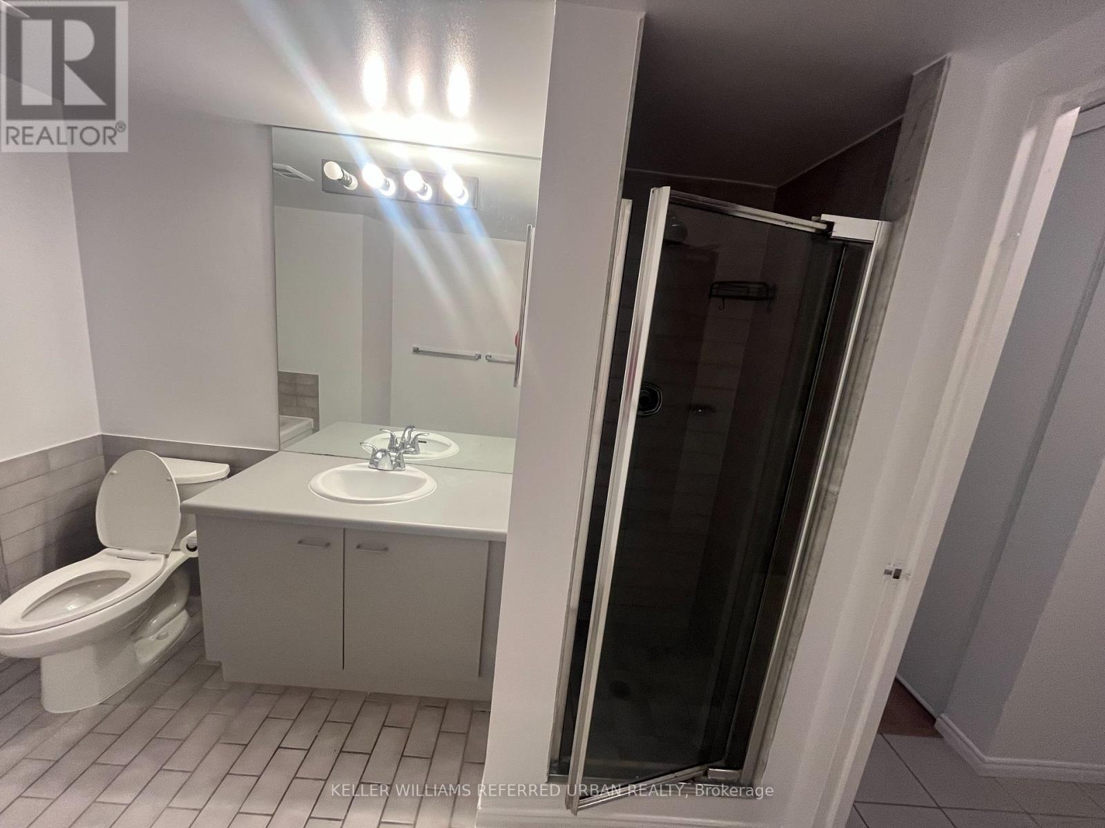 1001 - 25 The Esplanade, Toronto, Ontario  M5E 1W5 - Photo 10 - C12645838